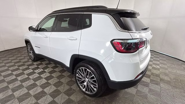 2023 Bright White Clearcoat Jeep Compass Limited 4X4 SUV
