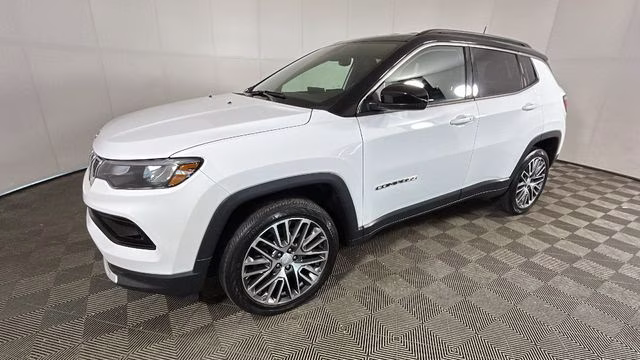 2023 Bright White Clearcoat Jeep Compass Limited 4X4 SUV