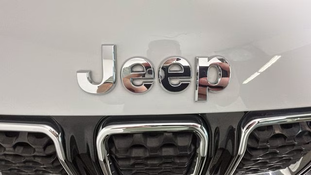 2023 Bright White Clearcoat Jeep Compass Limited 4X4 SUV