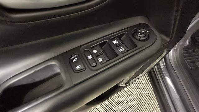2023 Graphite Gray Jeep Renegade Latitude 4X4 SUV