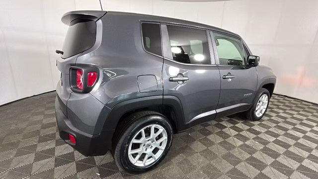 2023 Graphite Gray Jeep Renegade Latitude 4X4 SUV