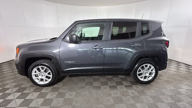 2023 Graphite Gray Jeep Renegade Latitude 4X4 SUV