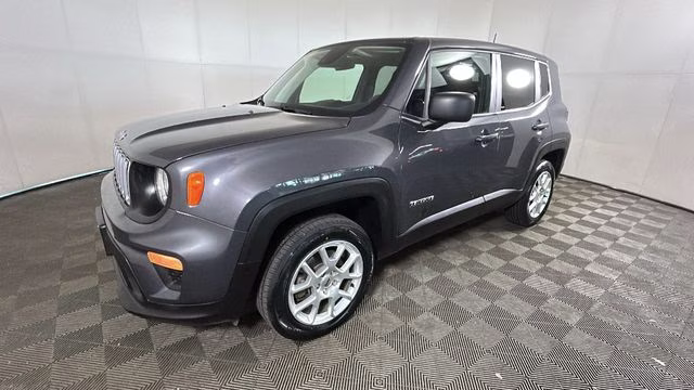 2023 Graphite Gray Jeep Renegade Latitude 4X4 SUV