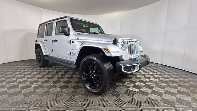 2023 Silver Zynith Clearcoat Jeep Wrangler Sahara 4xe 4X4 SUV
