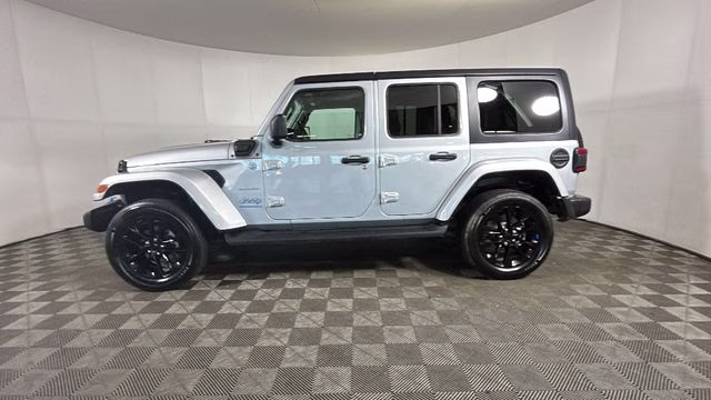 2023 Silver Zynith Clearcoat Jeep Wrangler Sahara 4xe 4X4 SUV