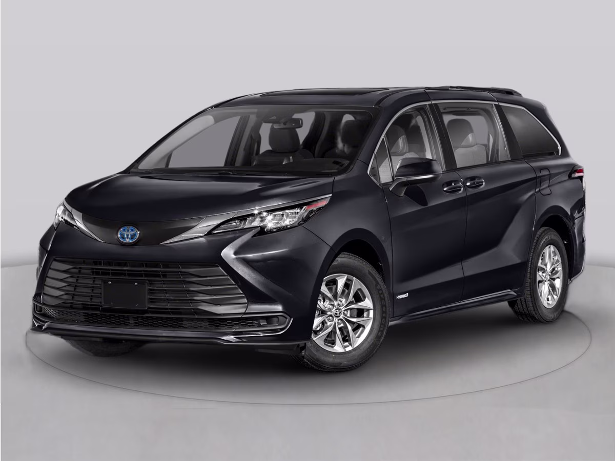 2021 Toyota Sienna XLE FWD Van