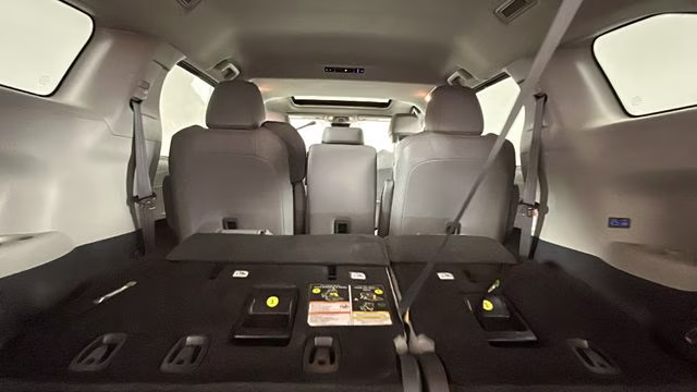 2021 Celestial Silver Metallic Toyota Sienna XLE FWD Van