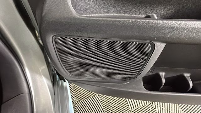 2021 Celestial Silver Metallic Toyota Sienna XLE FWD Van
