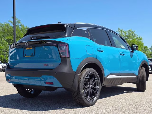 2026 Arctic Ice Blue/Black Nissan Kicks SR AWD SUV