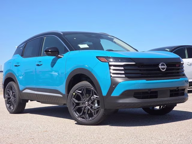 2026 Arctic Ice Blue/Black Nissan Kicks SR AWD SUV
