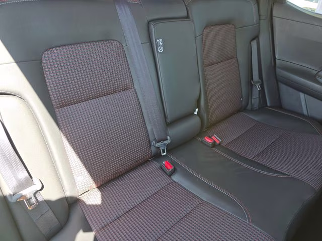 2026 Yuzu Yellow/Super Black Nissan Kicks SR AWD SUV