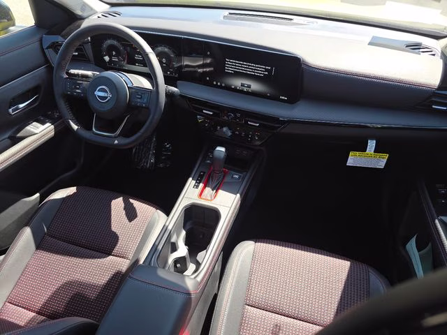 2026 Yuzu Yellow/Super Black Nissan Kicks SR AWD SUV