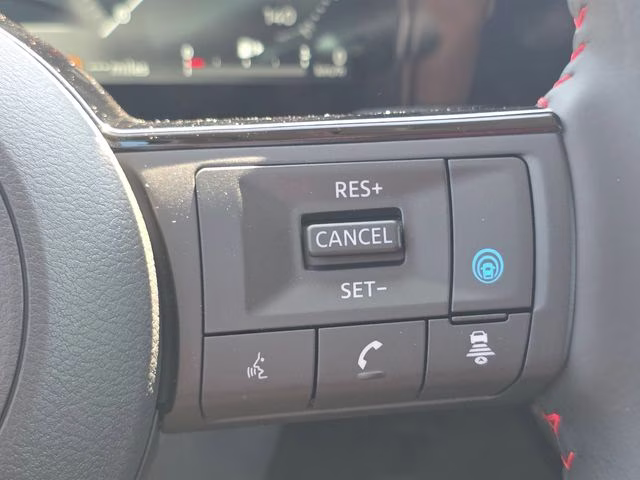 2026 Yuzu Yellow/Super Black Nissan Kicks SR AWD SUV