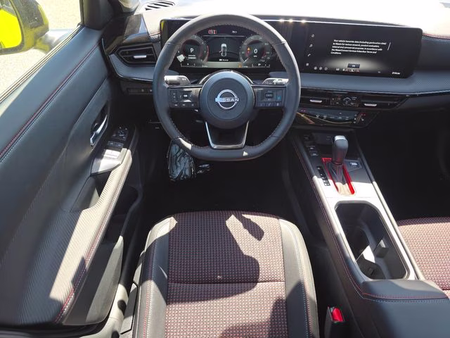 2026 Yuzu Yellow/Super Black Nissan Kicks SR AWD SUV