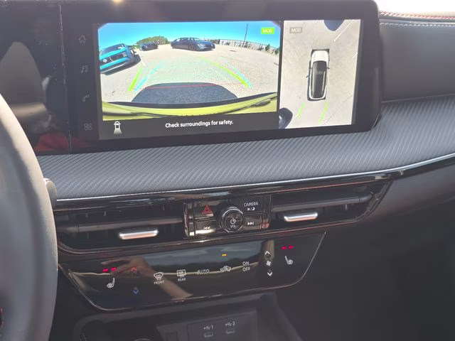 2026 Yuzu Yellow/Super Black Nissan Kicks SR AWD SUV