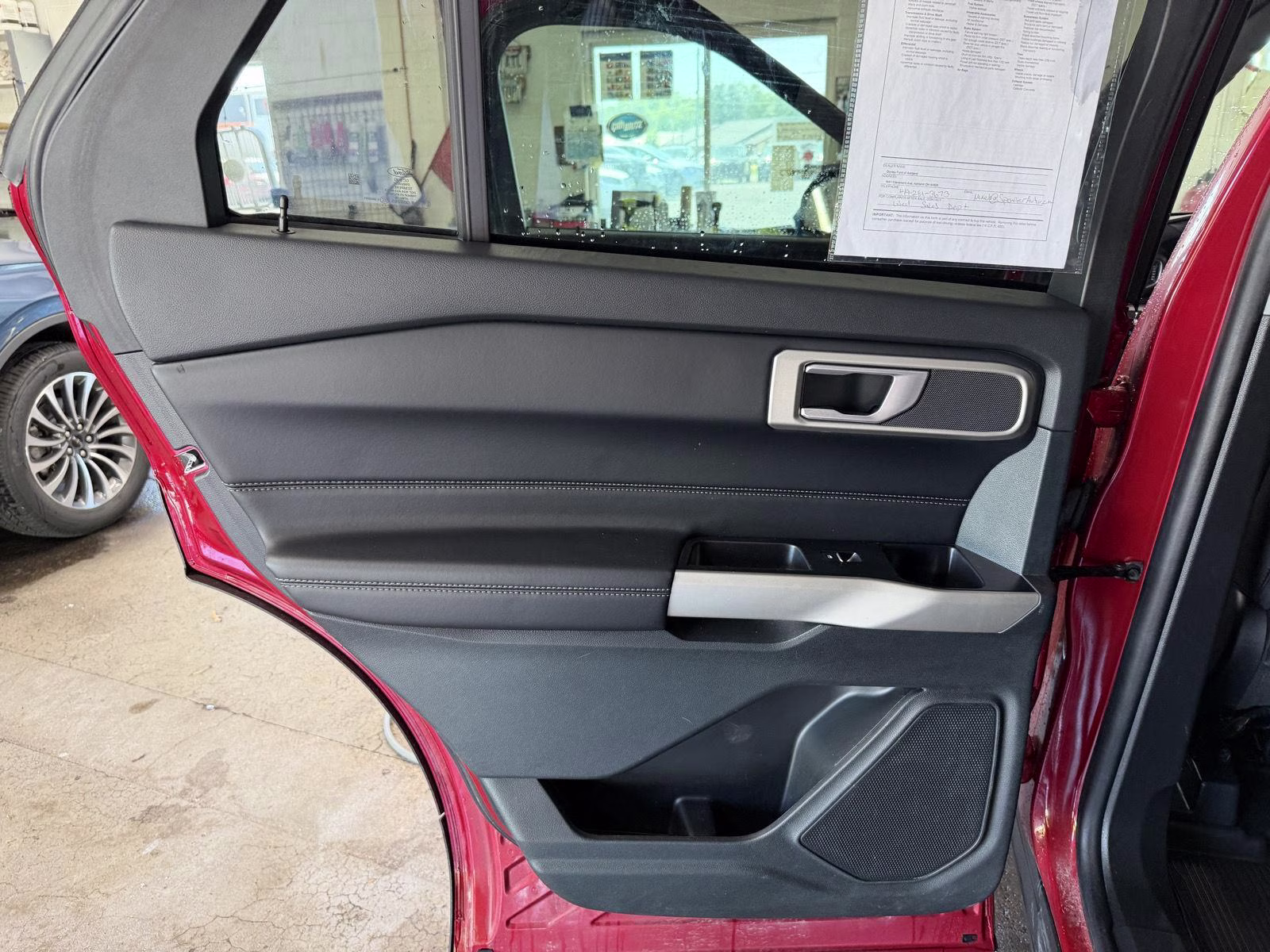 2023 Rapid Red Metallic Tinted Clearcoat Ford Explorer XLT 4X4 SUV