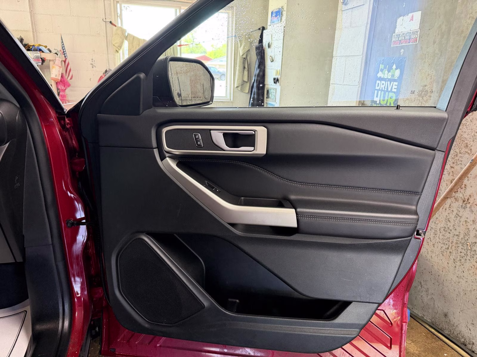 2023 Rapid Red Metallic Tinted Clearcoat Ford Explorer XLT 4X4 SUV