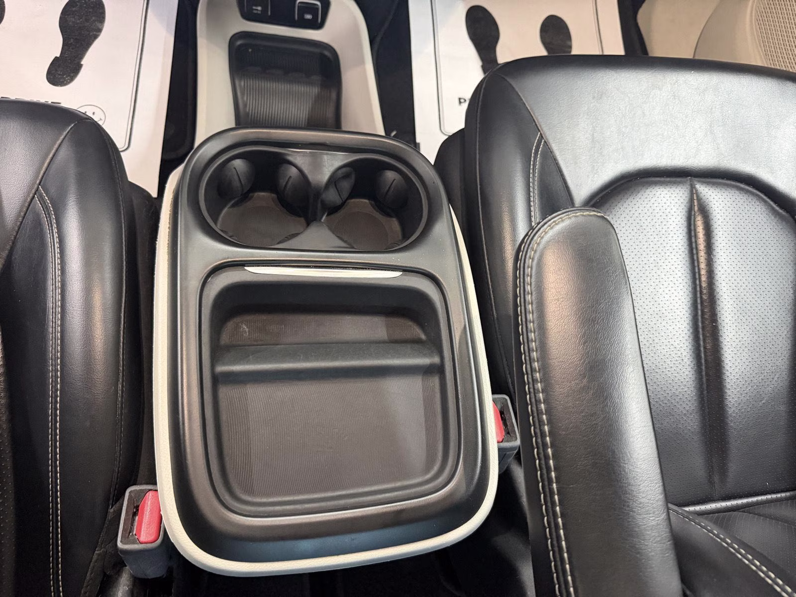 2020 Billet Silver Metallic Clearcoat Chrysler Voyager LXI FWD Van