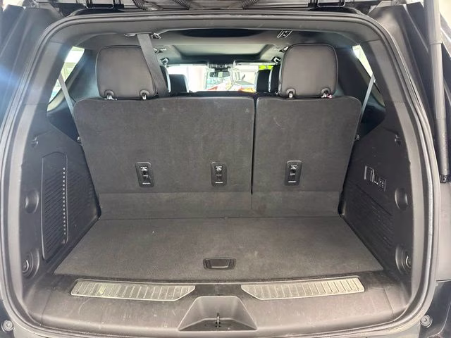 2023 Onyx Black GMC Yukon AT4 4X4 SUV