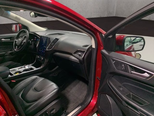2021 Rapid Red Metallic Tinted Clearcoat Ford Edge Titanium AWD SUV