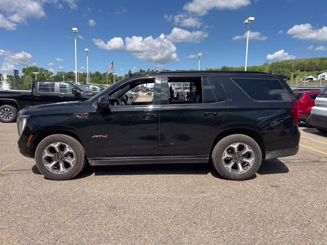 2025 Onyx Black GMC Yukon AT4 Ultimate 4X4 SUV
