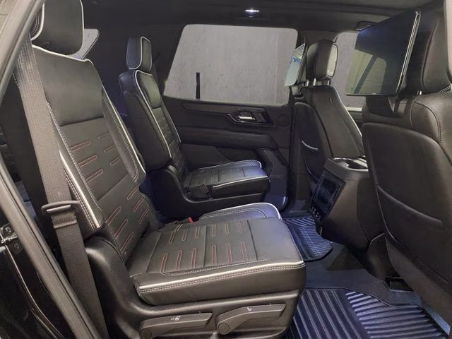 2025 Onyx Black GMC Yukon AT4 Ultimate 4X4 SUV