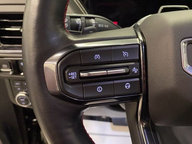 2025 Onyx Black GMC Yukon AT4 Ultimate 4X4 SUV
