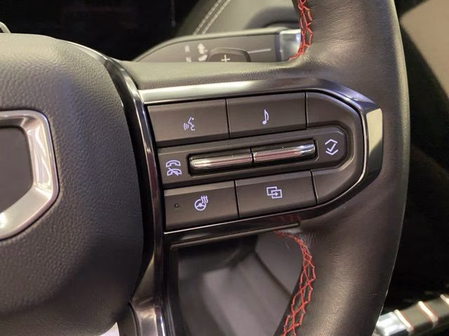 2025 Onyx Black GMC Yukon AT4 Ultimate 4X4 SUV