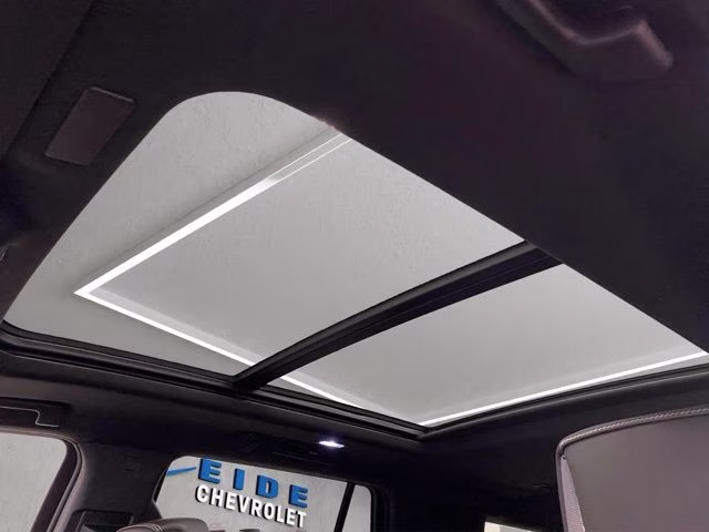 2025 Onyx Black GMC Yukon AT4 Ultimate 4X4 SUV