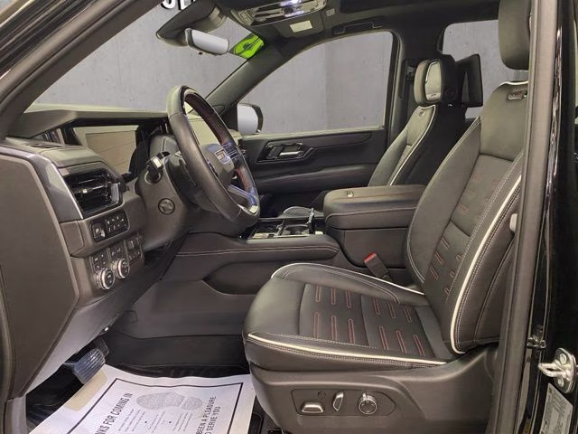 2025 Onyx Black GMC Yukon AT4 Ultimate 4X4 SUV