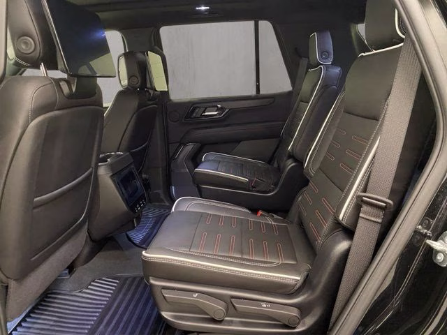 2025 Onyx Black GMC Yukon AT4 Ultimate 4X4 SUV