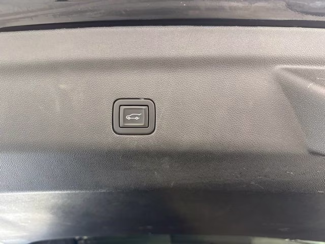 2023 Onyx Black GMC Yukon AT4 4X4 SUV