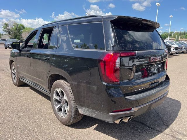 2025 Onyx Black GMC Yukon AT4 Ultimate 4X4 SUV