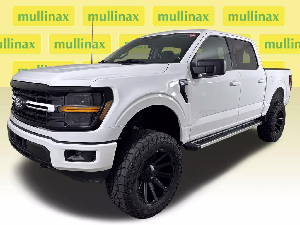 2025 Oxford White Ford F-150 XLT 4X4 Truck