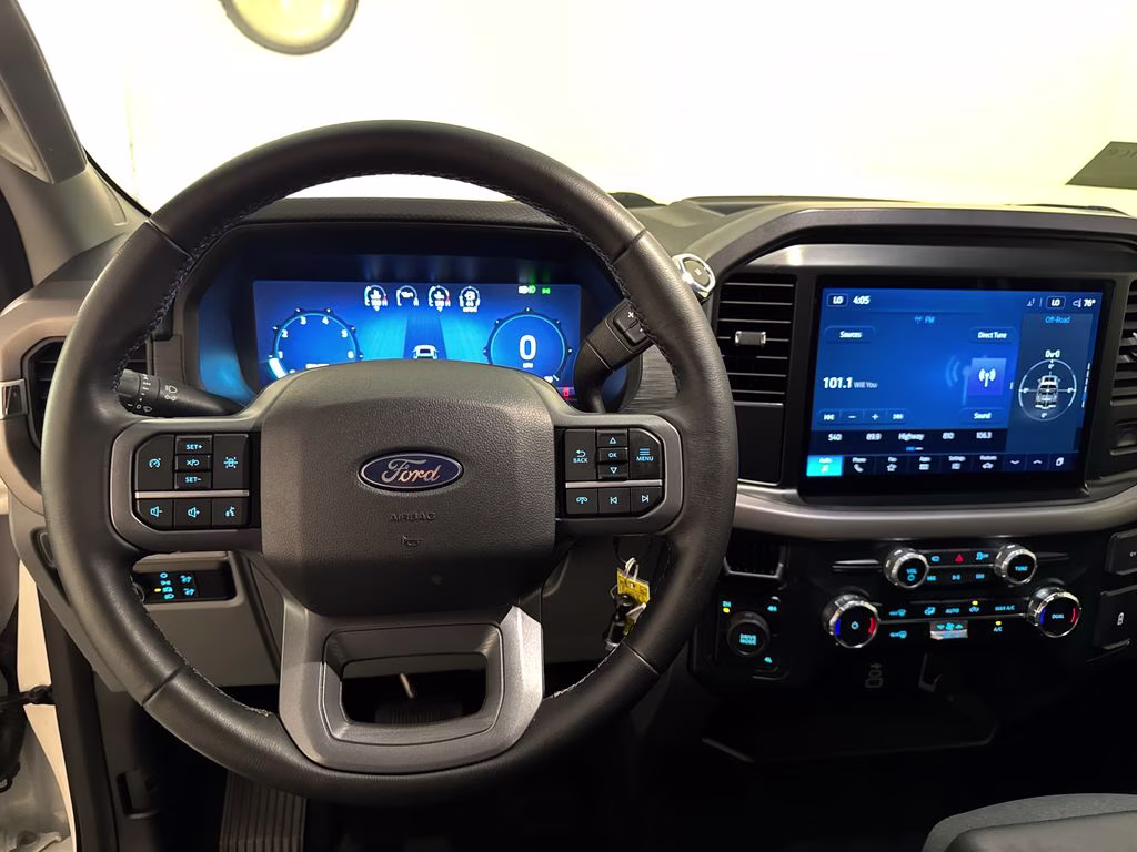 2025 Oxford White Ford F-150 XLT 4X4 Truck