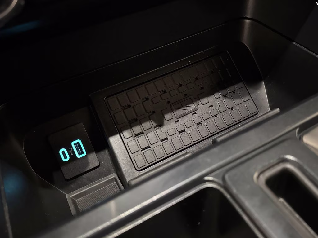 2024 Avalanche Ford F-150 XLT 4X4 Truck