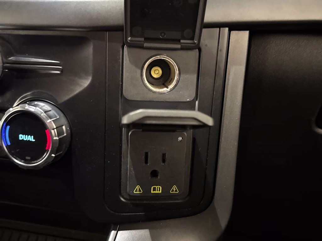 2024 Avalanche Ford F-150 XLT 4X4 Truck