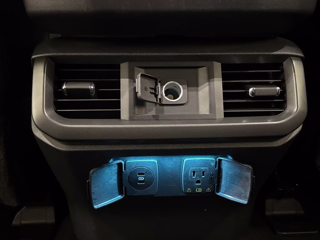 2024 Avalanche Ford F-150 XLT 4X4 Truck