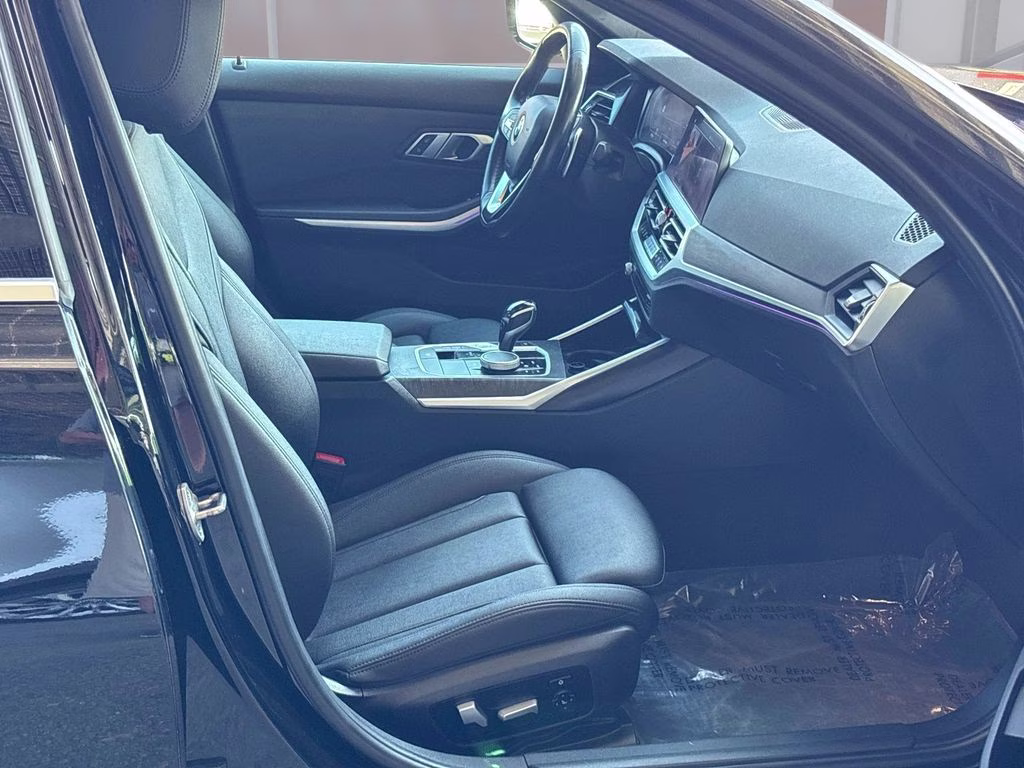 2021 Jet Black BMW 3 Series 330i xDrive AWD Sedan