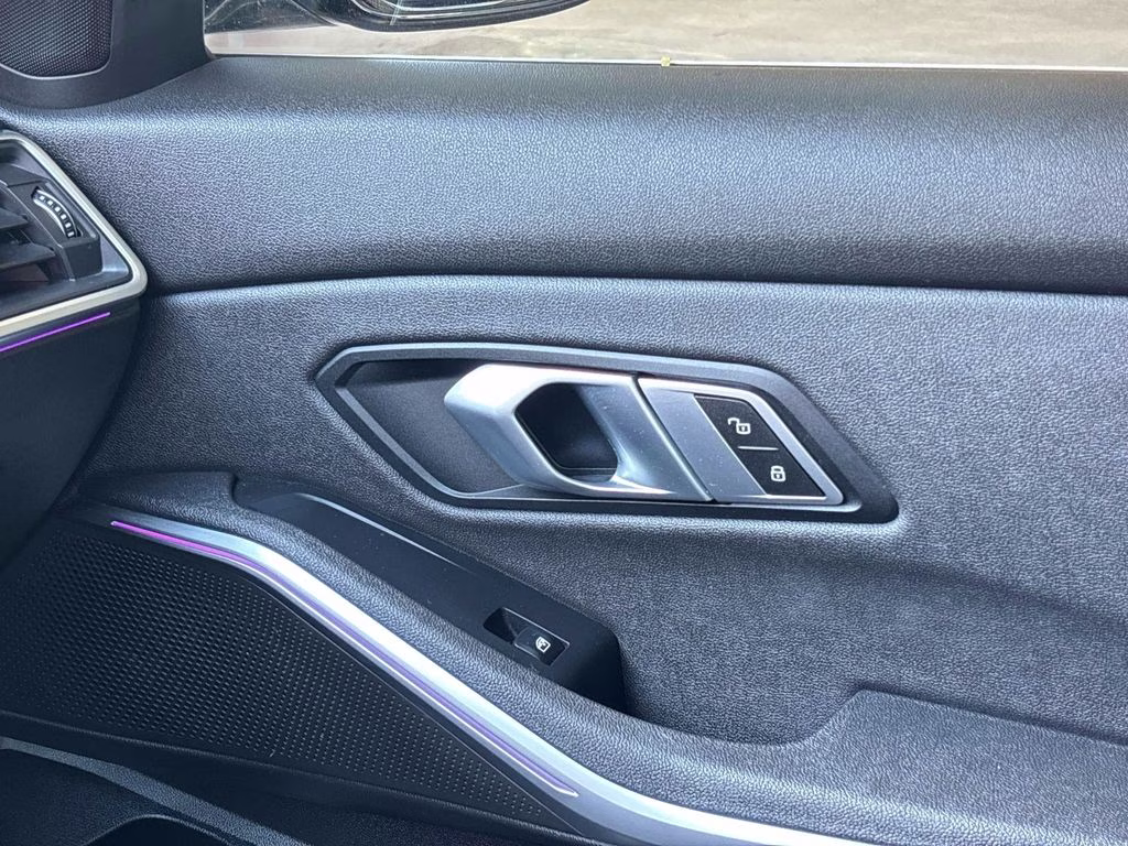 2021 Jet Black BMW 3 Series 330i xDrive AWD Sedan