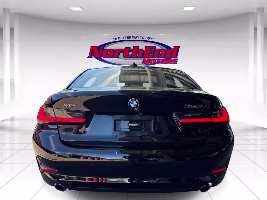 2021 Jet Black BMW 3 Series 330i xDrive AWD Sedan