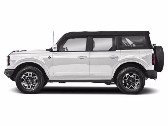 2022 White Ford Bronco Outer Banks 4X4 SUV