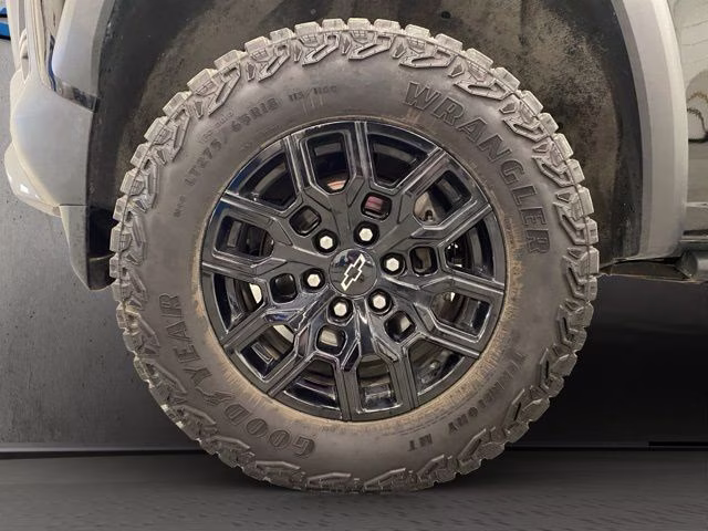 2024 Black Chevrolet Colorado Trail Boss 4X4 Truck
