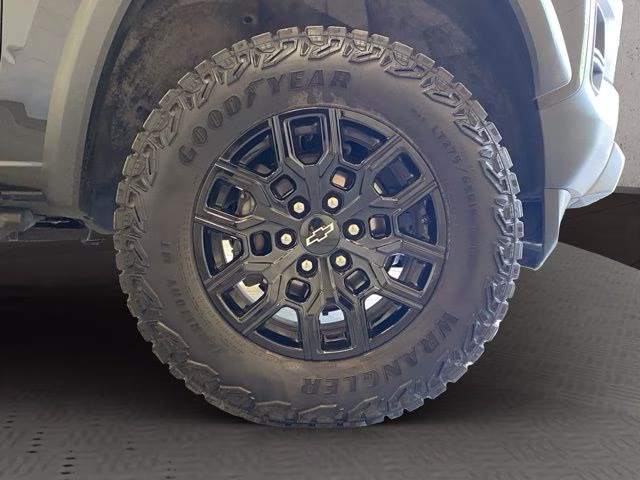 2024 Black Chevrolet Colorado Trail Boss 4X4 Truck