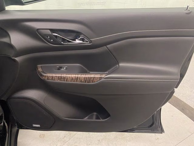 2022 Ebony Twilight Metallic GMC Acadia Denali AWD SUV