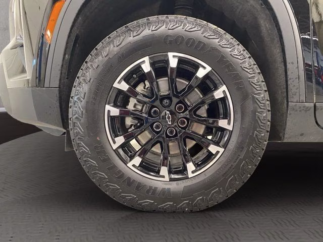 2025 Mosaic Black Metallic Chevrolet Traverse Z71 AWD SUV