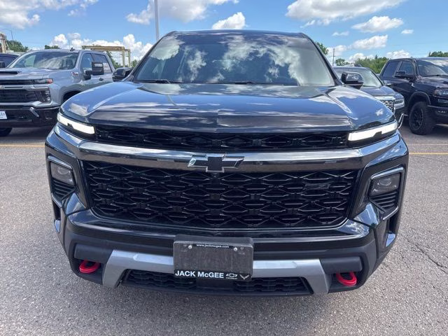 2025 Mosaic Black Metallic Chevrolet Traverse Z71 AWD SUV