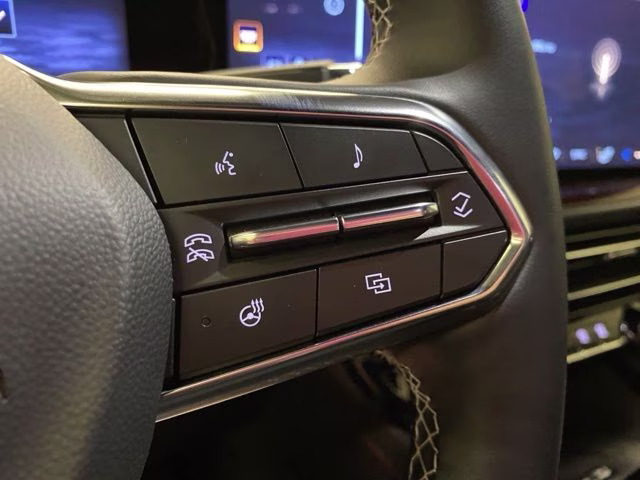 2025 Mosaic Black Metallic Chevrolet Traverse Z71 AWD SUV