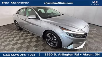 2023 Silver Hyundai Elantra SEL FWD Sedan
