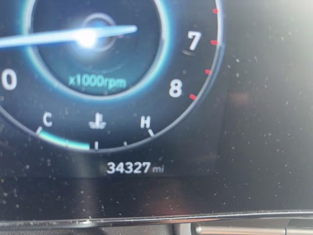 2023 Silver Hyundai Elantra SEL FWD Sedan